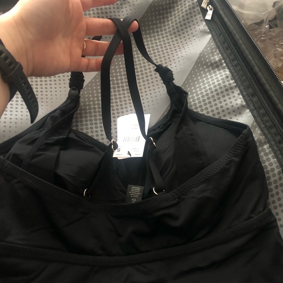 Black swimsuits pregnancy - Picture 4 of 4